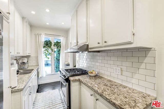 1360 N Crescent Heights Boulevard 3C, West Hollywood, CA 90046