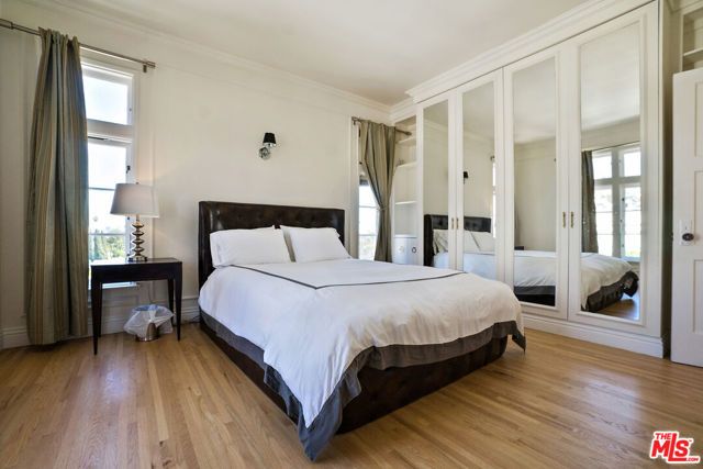 1360 N Crescent Heights Boulevard 3C, West Hollywood, CA 90046