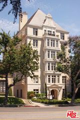 1360 N Crescent Heights Boulevard 3C, West Hollywood, CA 90046