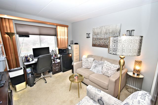 18855 Burnham Avenue 234, Lansing, IL 60438