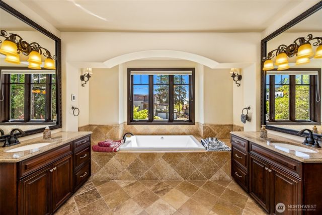 116 16th Avenue, Kirkland, WA 98033