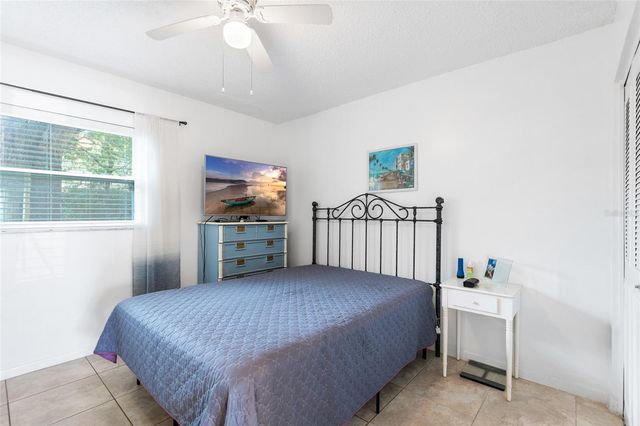 2525 W BAY DRIVE D13, Largo, FL 33770