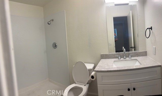 2318 Franzen, Santa Ana, CA 92705