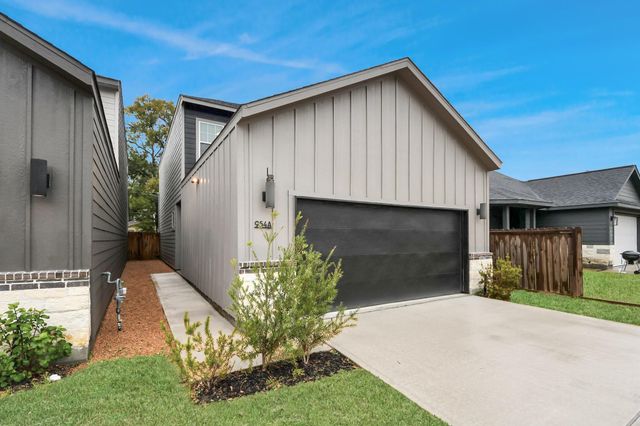 956 Junell Street A, Houston, TX 77088