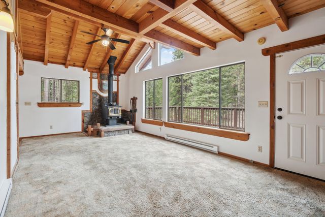 2120 Pack Trail, Mount Shasta, CA 96067