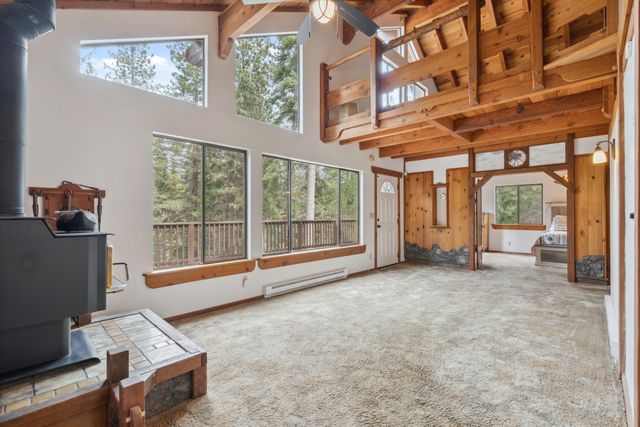 2120 Pack Trail, Mount Shasta, CA 96067