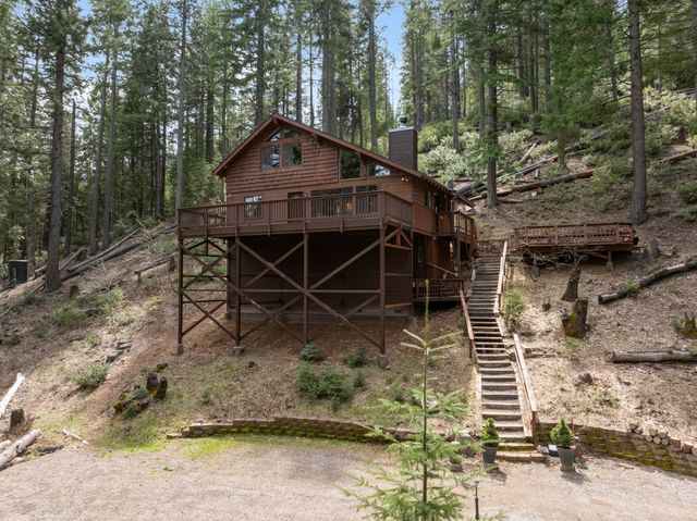 2120 Pack Trail, Mount Shasta, CA 96067