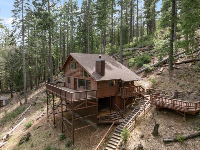 2120 Pack Trail, Mount Shasta, CA 96067