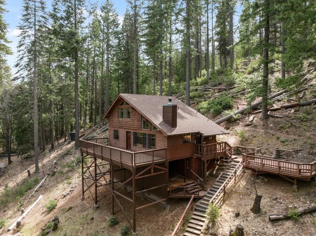 2120 Pack Trail, Mount Shasta, CA 96067