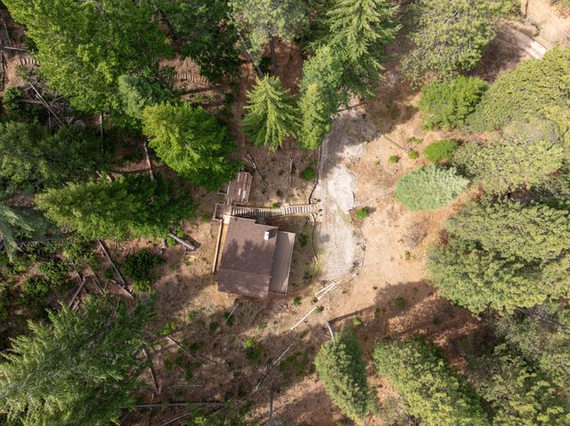 2120 Pack Trail, Mount Shasta, CA 96067