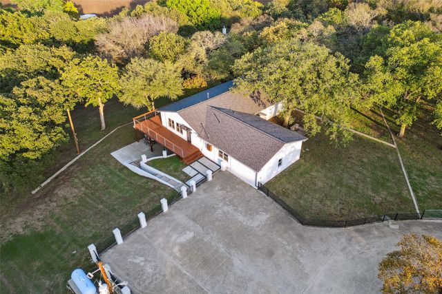 7342 Briar Road, Azle, TX 76020