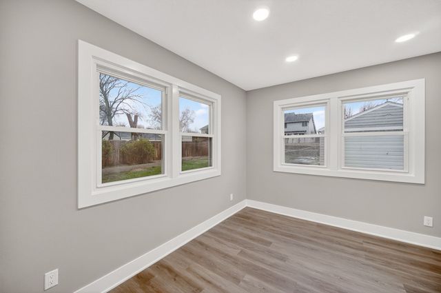 2908 Giles Street, West Des Moines, IA 50265