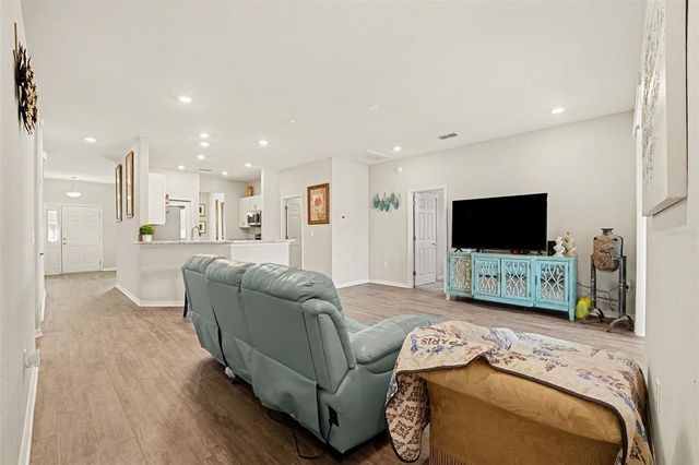 1126 SECOND DRIVE, Eagle Lake, FL 33839