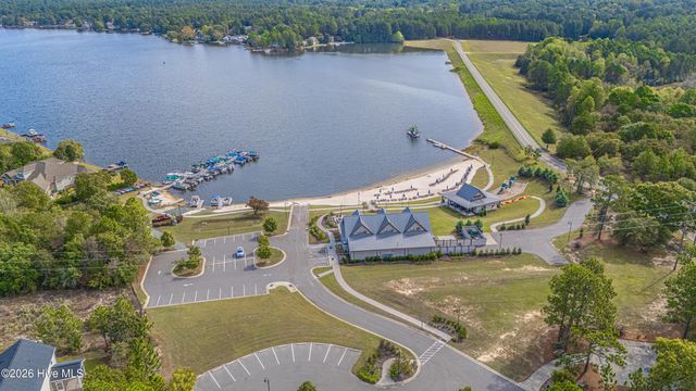 1320 Burning Tree Road, Pinehurst, NC 28374