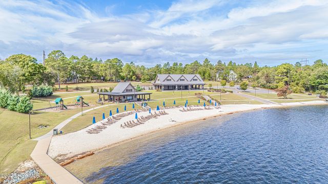 1320 Burning Tree Road, Pinehurst, NC 28374