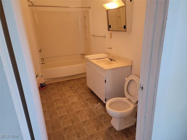 3633 E 78th Street, Cleveland, OH 44105