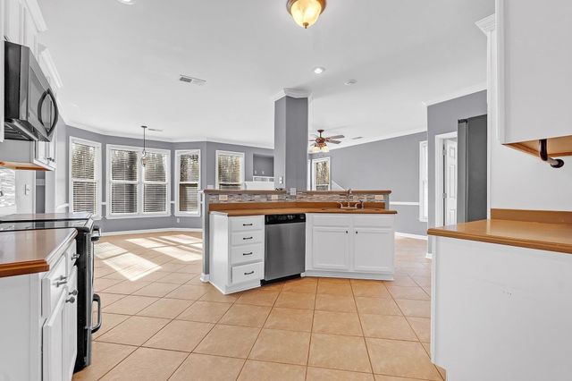 6587 CAROLOT LN, Bartlett, TN 38135