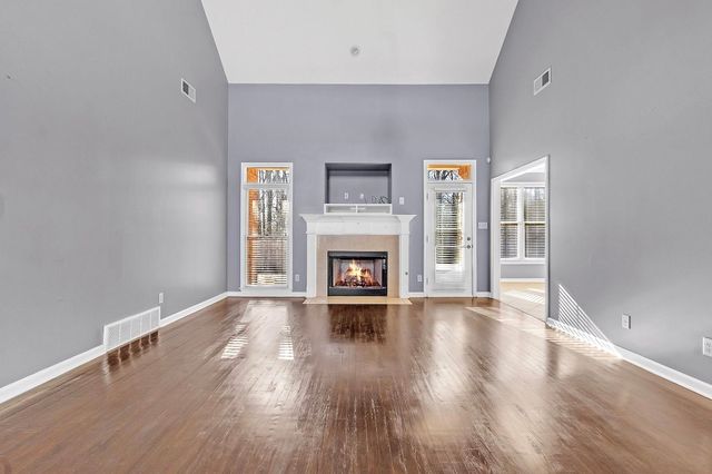 6587 CAROLOT LN, Bartlett, TN 38135