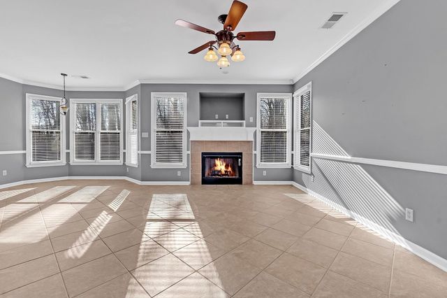 6587 CAROLOT LN, Bartlett, TN 38135