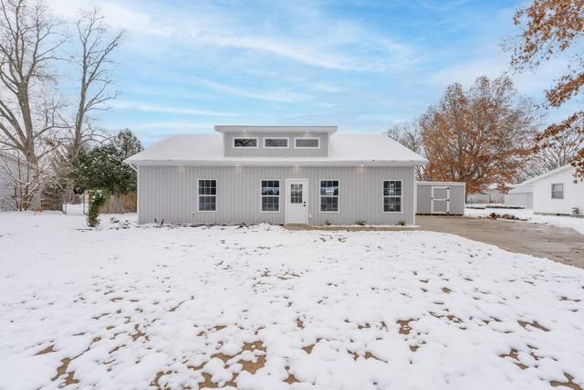 1002 Clausen Avenue, Three Rivers, MI 49093