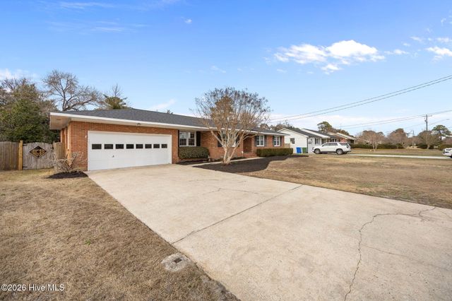 129 Tanbridge Road, Wilmington, NC 28405