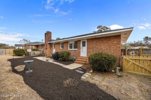 129 Tanbridge Road, Wilmington, NC 28405