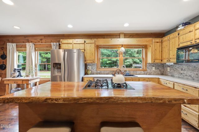 1656 Nc 42 Highway, Moncure, NC 27559
