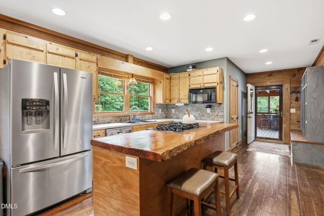 1656 Nc 42 Highway, Moncure, NC 27559