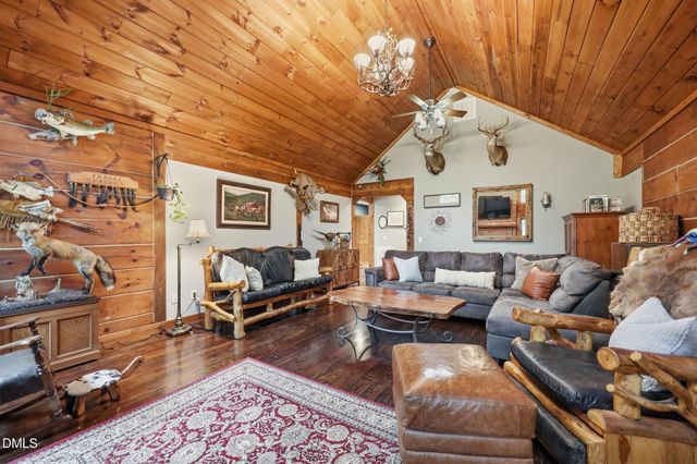 1656 Nc 42 Highway, Moncure, NC 27559