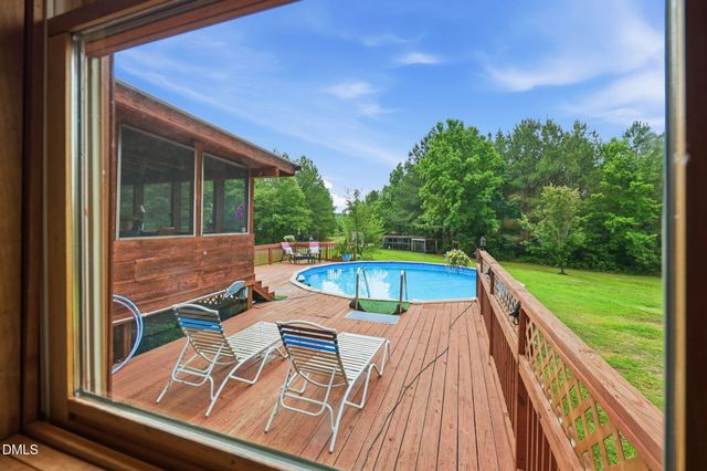 1656 Nc 42 Highway, Moncure, NC 27559