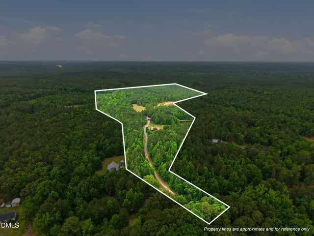 1656 Nc 42 Highway, Moncure, NC 27559