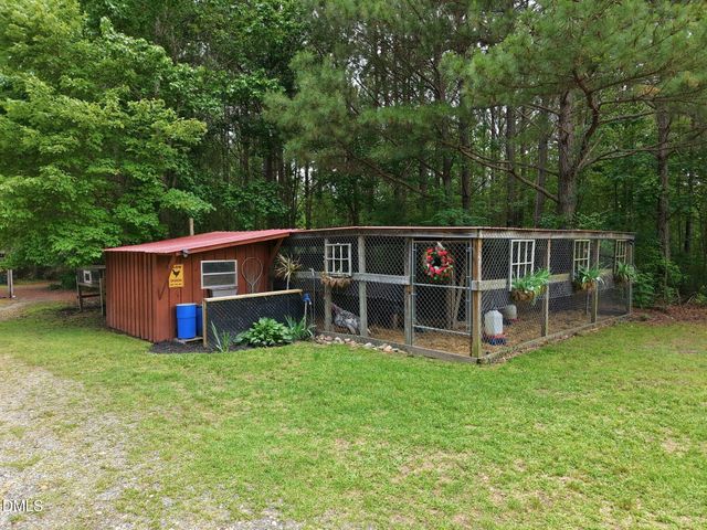 1656 Nc 42 Highway, Moncure, NC 27559