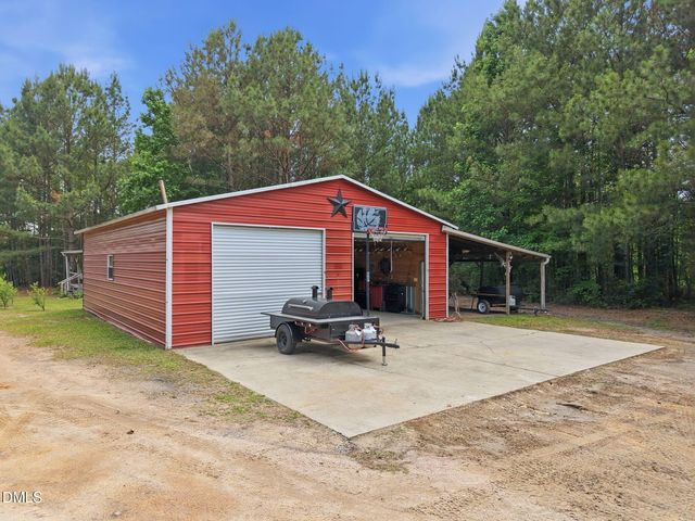 1656 Nc 42 Highway, Moncure, NC 27559