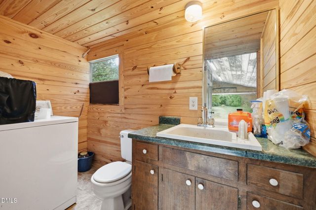 1656 Nc 42 Highway, Moncure, NC 27559