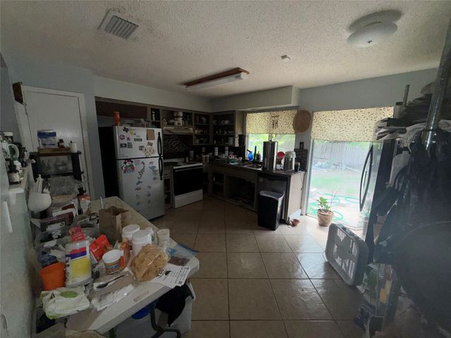 7405 Whispering Winds DR, Austin, TX 78745