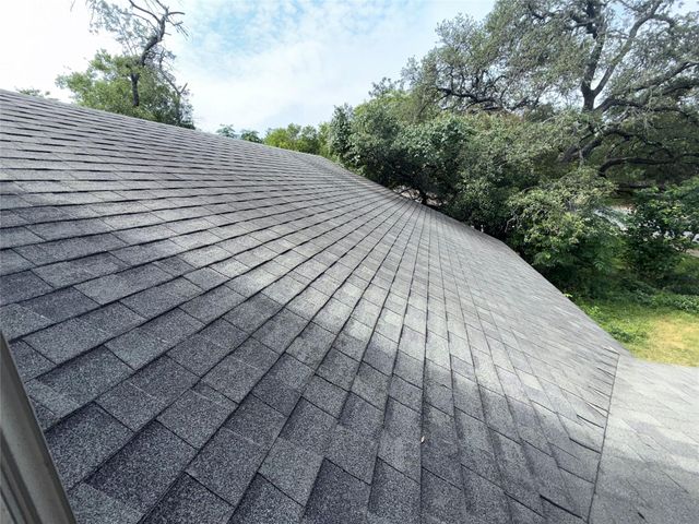 7405 Whispering Winds DR, Austin, TX 78745