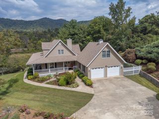 26 Horseshoe Trail, Barnardsville, NC 28709