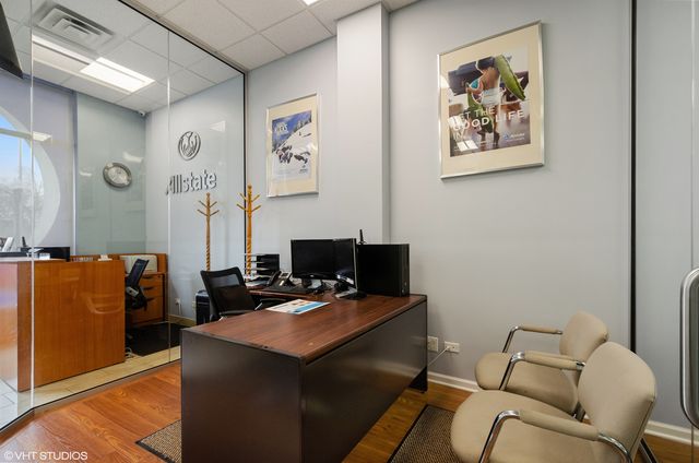 2134 W Lawrence Avenue, Chicago, IL 60625