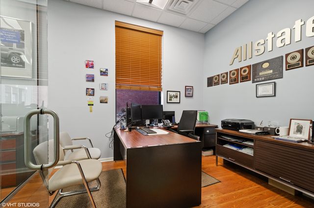 2134 W Lawrence Avenue, Chicago, IL 60625