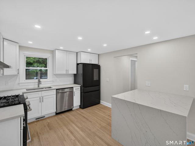 59 Noank Ledyard Road, Groton, CT 06355