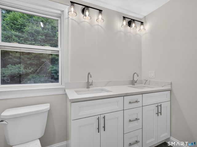 59 Noank Ledyard Road, Groton, CT 06355