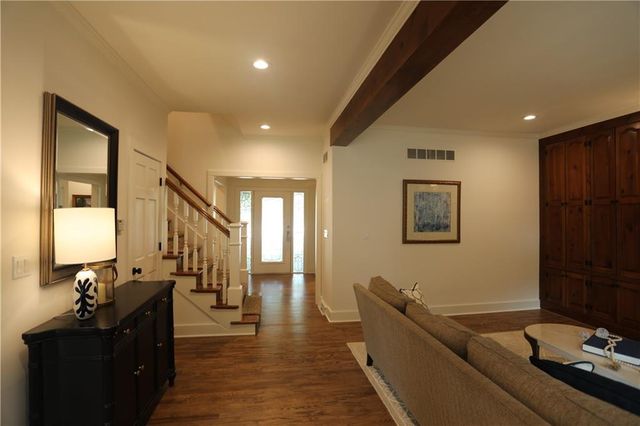 500 NW 44 Terrace, Gladstone, MO 64116