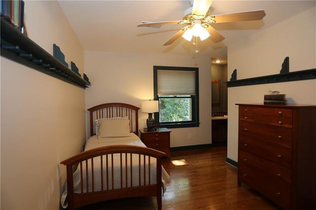 500 NW 44 Terrace, Gladstone, MO 64116