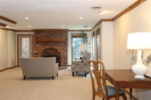 500 NW 44 Terrace, Gladstone, MO 64116