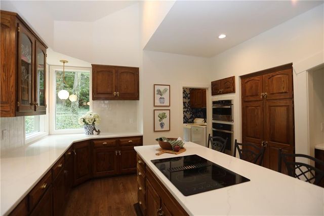 500 NW 44 Terrace, Gladstone, MO 64116