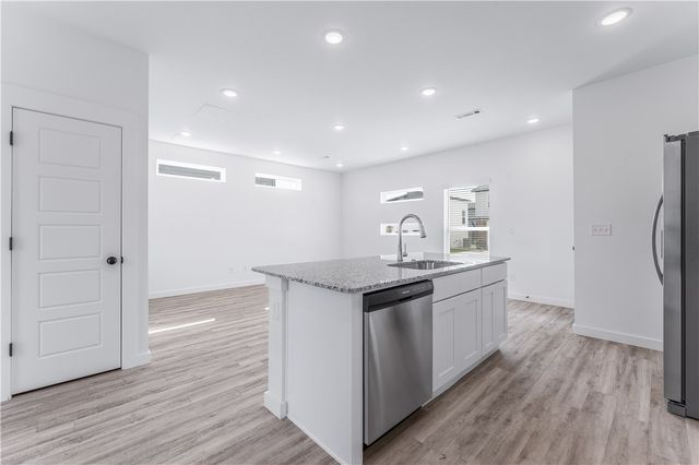 1050 Indiana Avenue, Bentonville, AR 72713