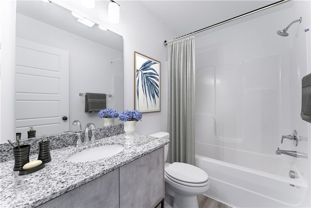 1050 Indiana Avenue, Bentonville, AR 72713