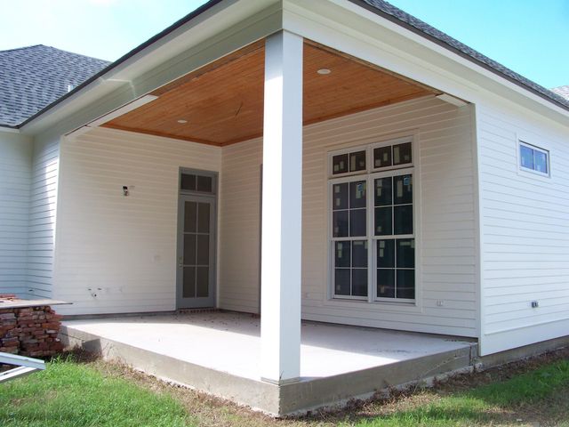 2730 Pointe-marie Dr, Baton Rouge, LA 70820