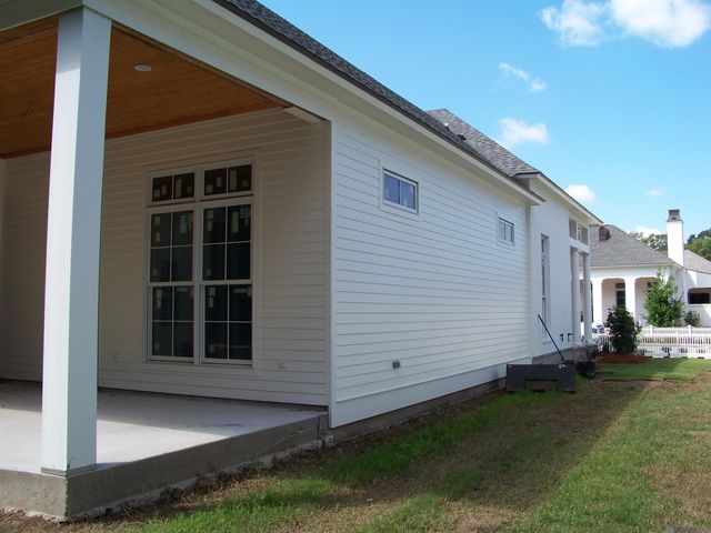 2730 Pointe-marie Dr, Baton Rouge, LA 70820