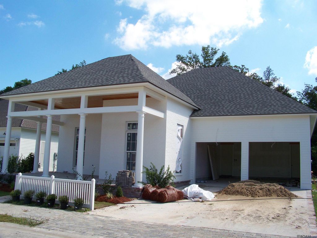 2730 Pointe-marie Dr, Baton Rouge, LA 70820